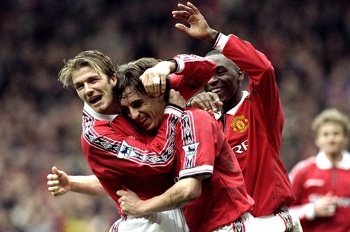 爆炸性的 爆炸性的